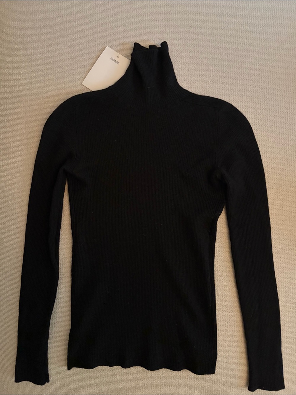 Wardrobe.nyc turtleneck size small NWT